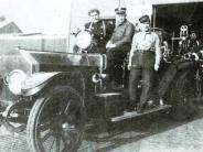 1913 - men in automobile 2